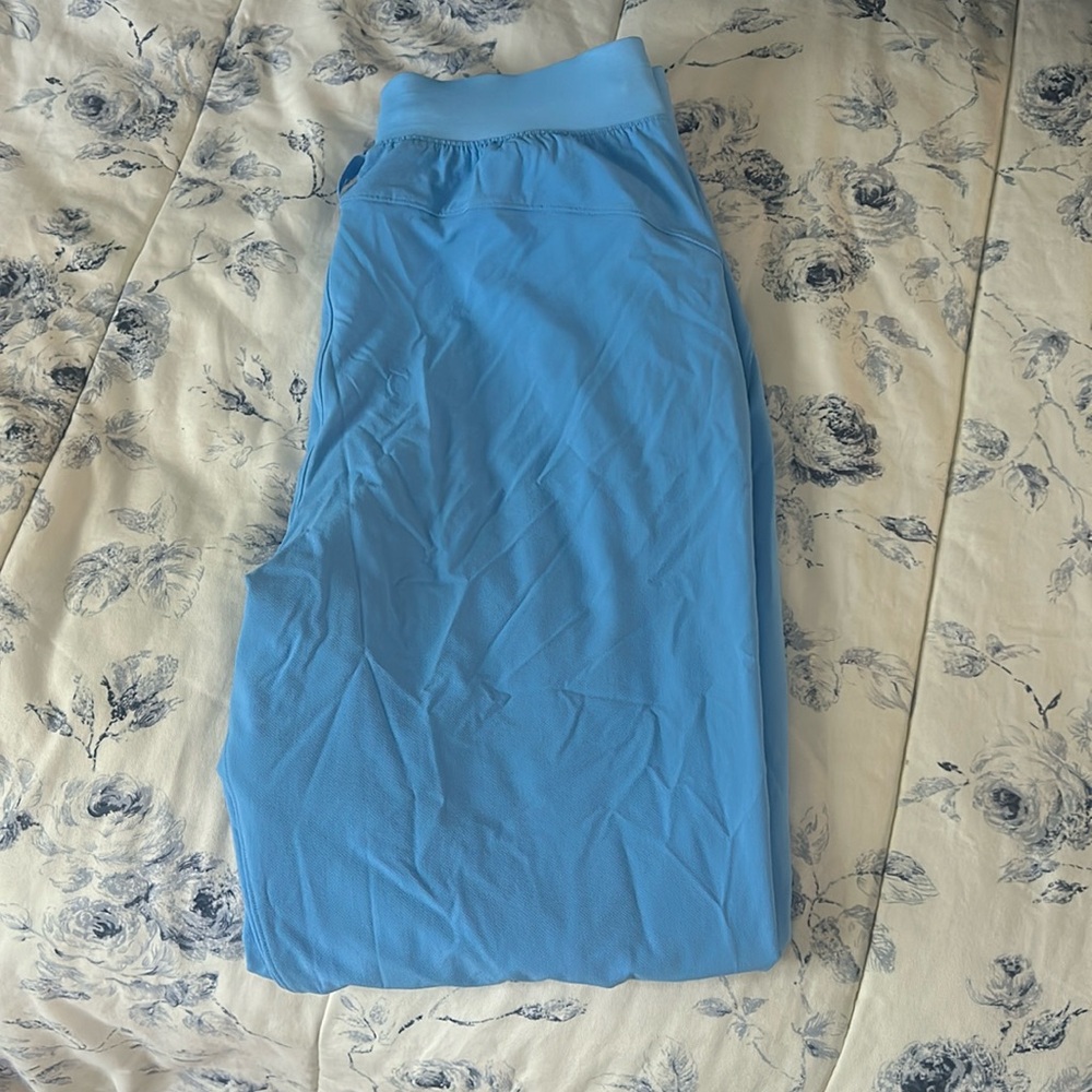 Lululemon License to Train Aero Blue